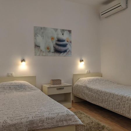 Ferienwohnung Mirjana & Ivo Makarska Exterior foto